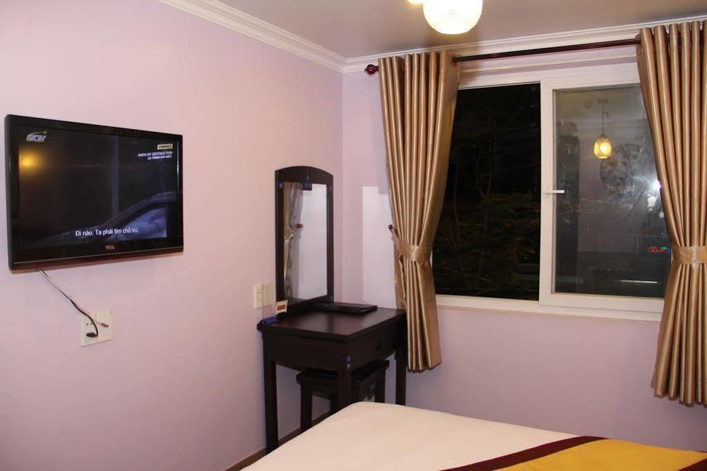 Lam Hotel Ho Chi Minh City Bagian luar foto