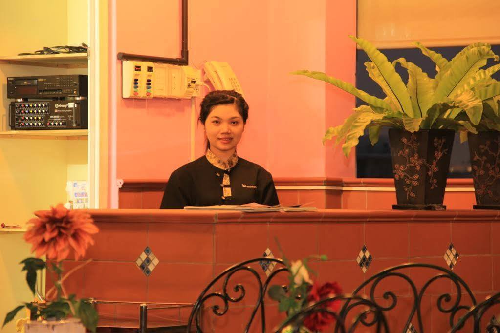 Lam Hotel Ho Chi Minh City Bagian luar foto