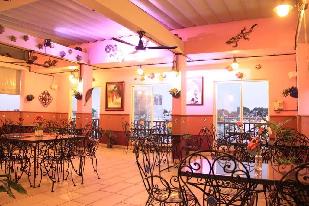 Lam Hotel Ho Chi Minh City Bagian luar foto
