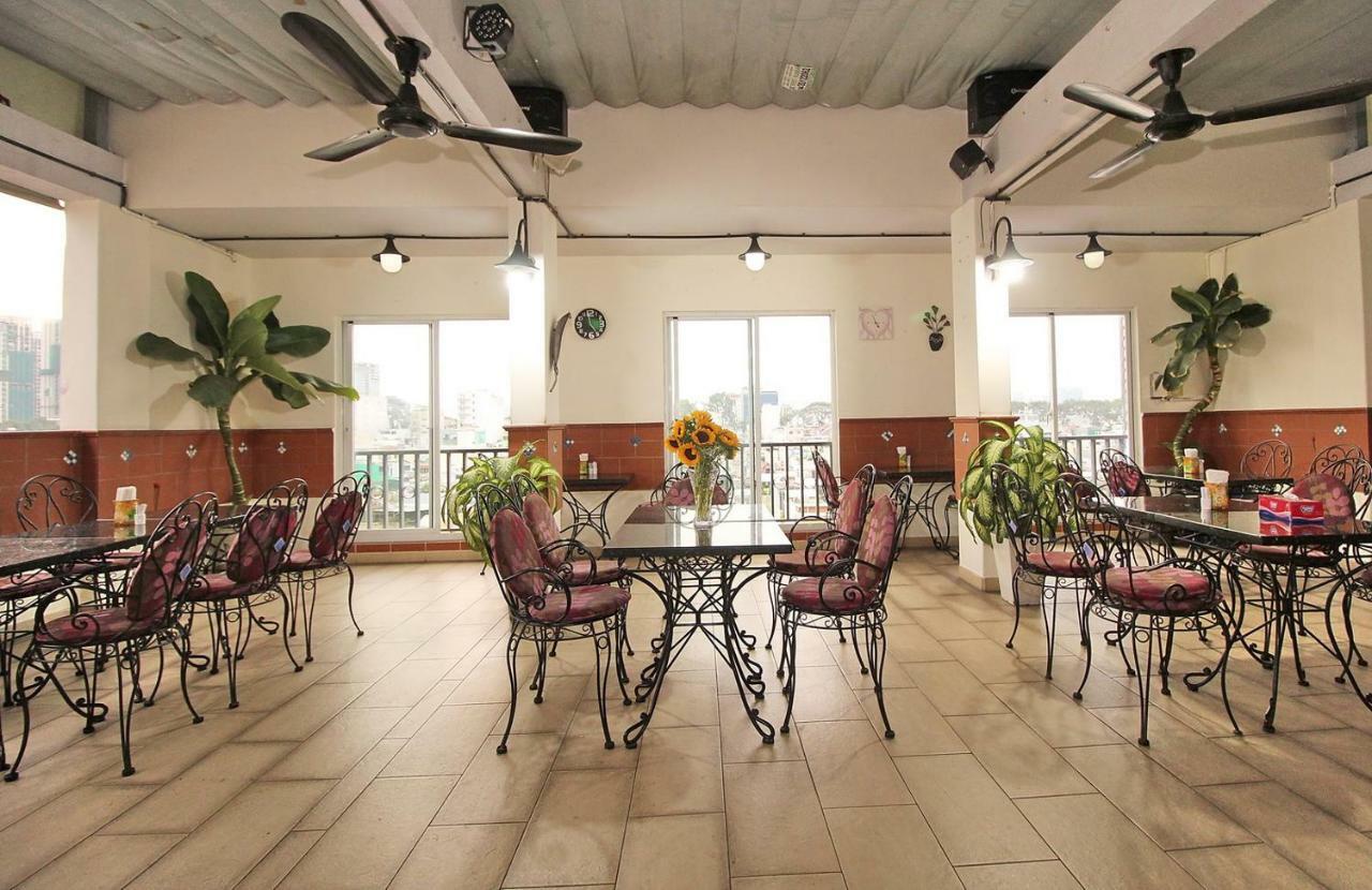 Lam Hotel Ho Chi Minh City Bagian luar foto