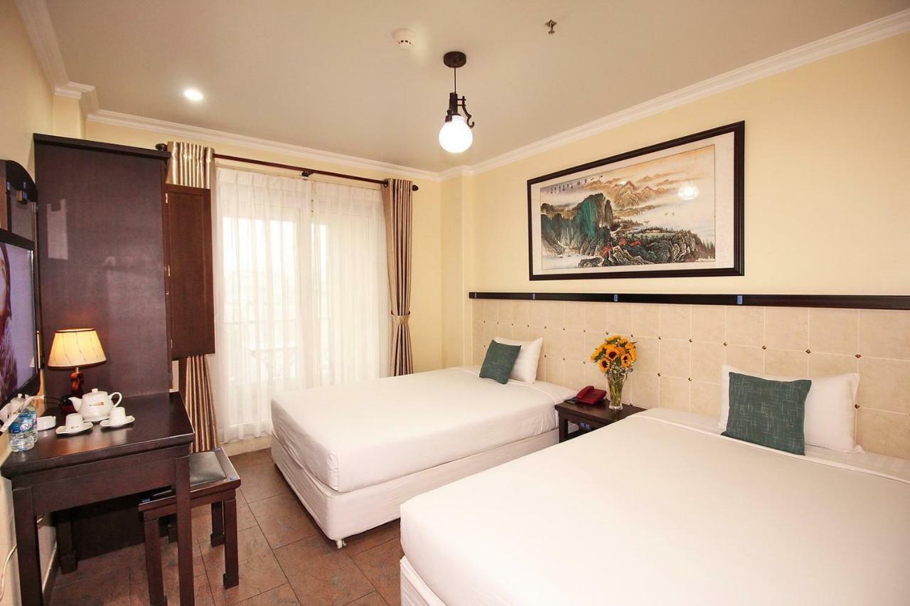 Lam Hotel Ho Chi Minh City Bagian luar foto